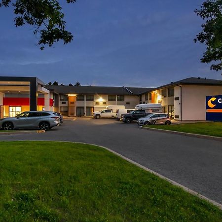 Comfort Inn West Отава Екстериор снимка