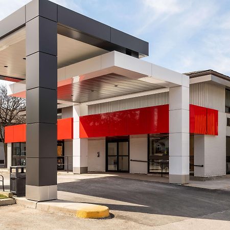 Comfort Inn West Отава Екстериор снимка