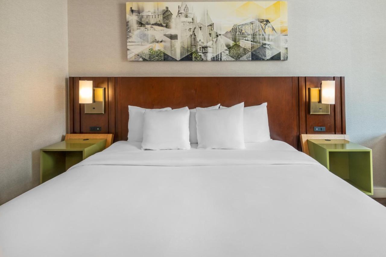 Comfort Inn West Отава Екстериор снимка