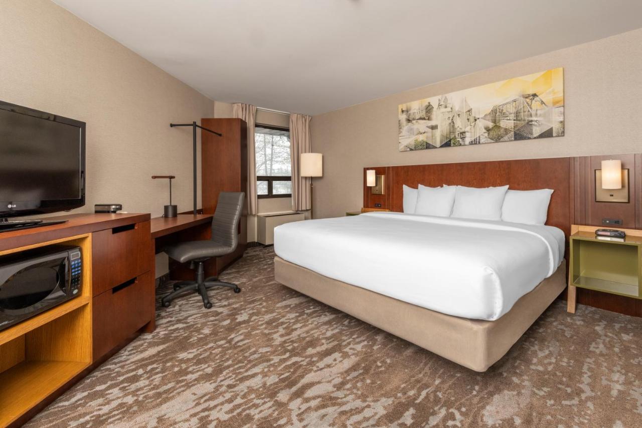 Comfort Inn West Отава Екстериор снимка