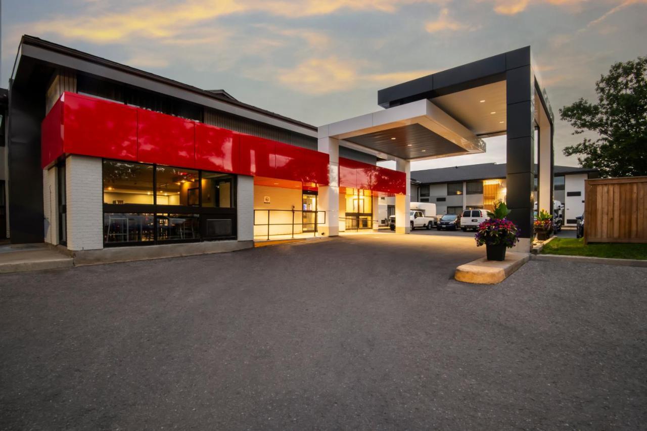 Comfort Inn West Отава Екстериор снимка